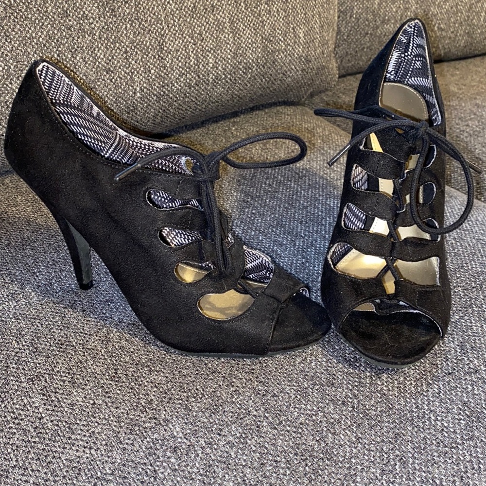 Christian Siriano for Payless lace up heels